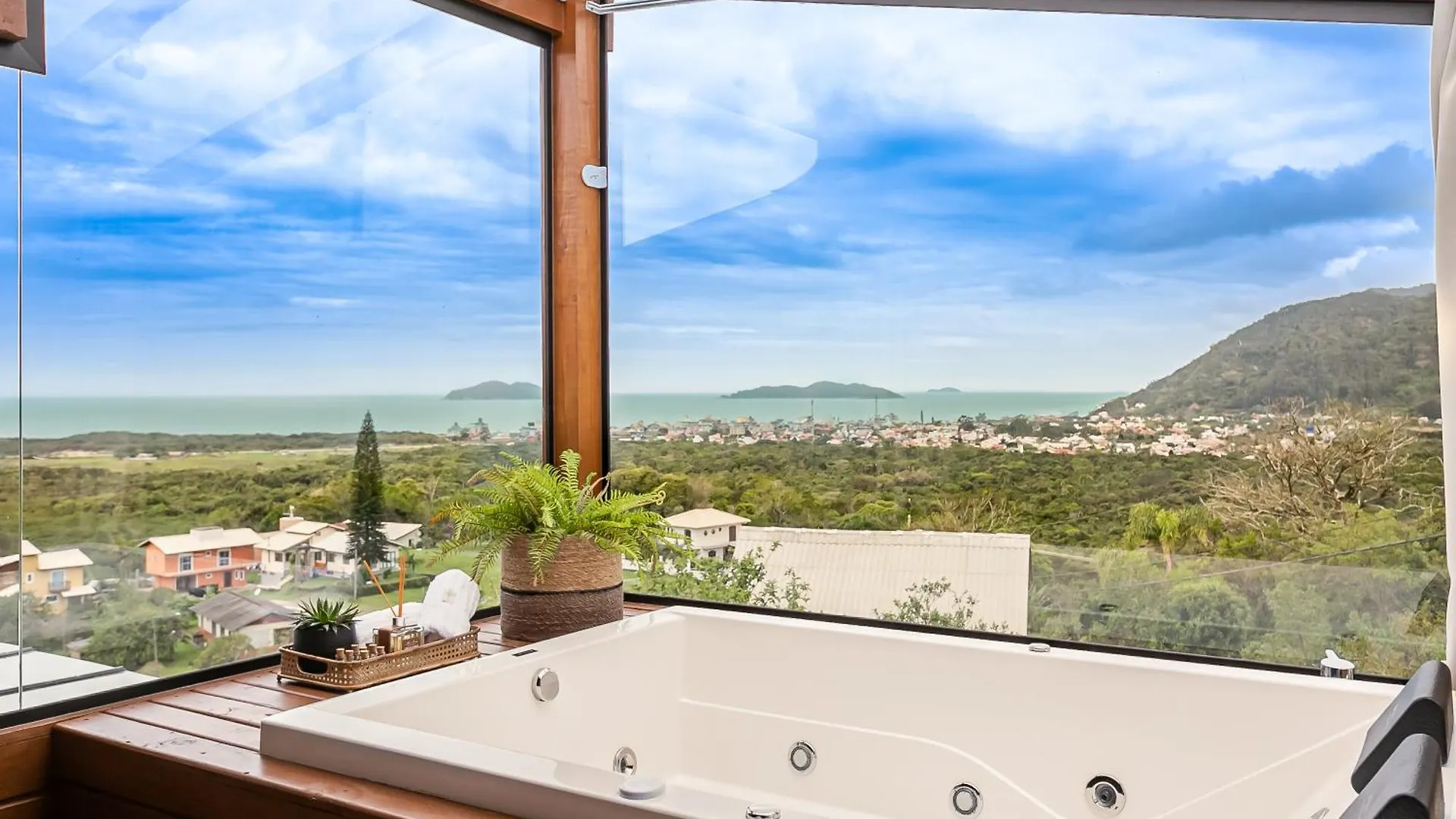 Praias, Piscina E Hidro Muito Conforto Com Vista Florianópolis 빌라